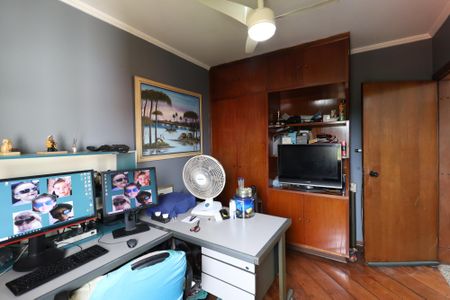 Casa à venda com 445m², 4 quartos e 6 vagasEscritório