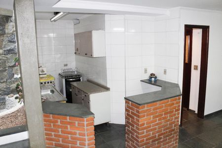 Casa à venda com 445m², 4 quartos e 6 vagasGaragem