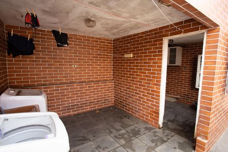 Casa à venda com 150m², 3 quartos e 2 vagas Casa à venda com 150m², 3 quartos e 2 vagasÁrea de Serviço