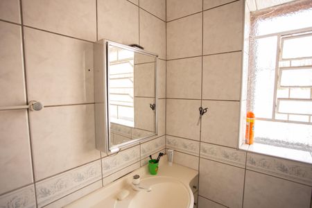 Casa à venda com 150m², 3 quartos e 2 vagas Casa à venda com 150m², 3 quartos e 2 vagasBanheiro