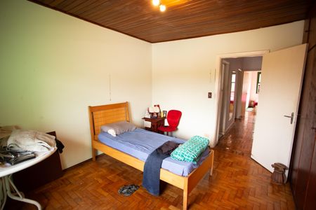 Casa à venda com 150m², 3 quartos e 2 vagas Casa à venda com 150m², 3 quartos e 2 vagasQuarto 3