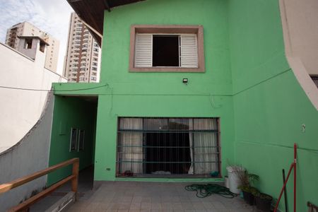 Casa à venda com 150m², 3 quartos e 2 vagas Casa à venda com 150m², 3 quartos e 2 vagasVaranda