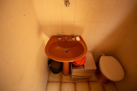 Casa à venda com 150m², 3 quartos e 2 vagas Casa à venda com 150m², 3 quartos e 2 vagasBanheiro de Serviço