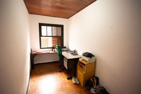 Casa à venda com 150m², 3 quartos e 2 vagas Casa à venda com 150m², 3 quartos e 2 vagasQuarto 2