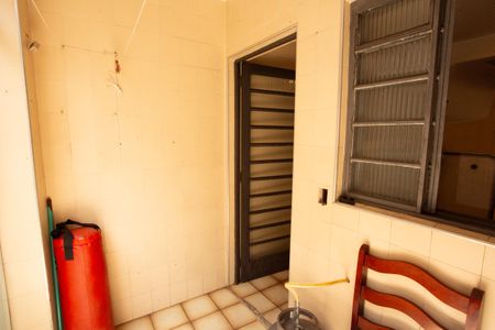 Casa à venda com 150m², 3 quartos e 2 vagas Casa à venda com 150m², 3 quartos e 2 vagasQuintal