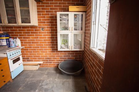 Casa à venda com 150m², 3 quartos e 2 vagas Casa à venda com 150m², 3 quartos e 2 vagasDespensa