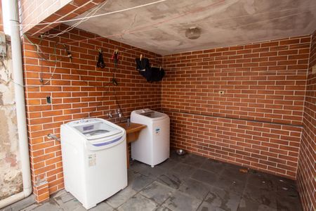 Casa à venda com 150m², 3 quartos e 2 vagas Casa à venda com 150m², 3 quartos e 2 vagasÁrea de Serviço