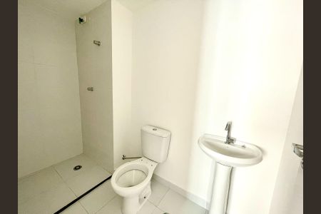 Apartamento para alugar com 32m², 1 quarto e sem vaga Apartamento para alugar com 32m², 1 quarto e sem vagaBanheiro
