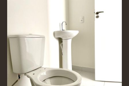 Apartamento para alugar com 32m², 1 quarto e sem vaga Apartamento para alugar com 32m², 1 quarto e sem vagaBanheiro