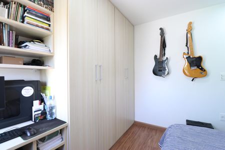 Apartamento à venda com 71m², 3 quartos e 1 vagaQuarto 2