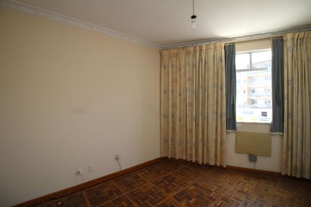 Apartamento à venda com 125m², 3 quartos e 2 vagasQuarto 2
