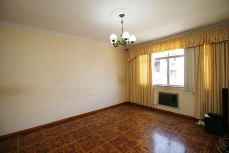 Apartamento à venda com 125m², 3 quartos e 2 vagasSala