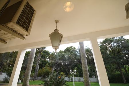 Casa de condomínio à venda com 1120m², 6 quartos e 10 vagasLavabo - Vista