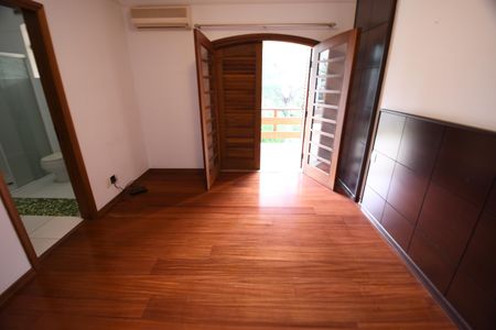 Casa de condomínio à venda com 1120m², 6 quartos e 10 vagasSuíte 