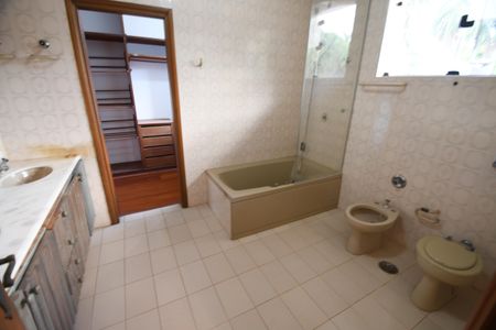 Casa de condomínio à venda com 1120m², 6 quartos e 10 vagasBanheiro 4