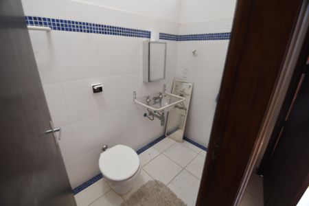 Casa de condomínio à venda com 1120m², 6 quartos e 10 vagasBanheiro de serviço