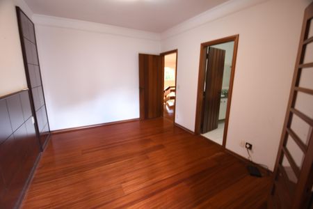 Casa de condomínio à venda com 1120m², 6 quartos e 10 vagasSuíte 