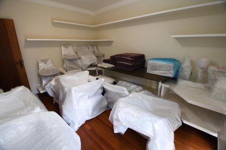 Casa de condomínio à venda com 1120m², 6 quartos e 10 vagasEscritório