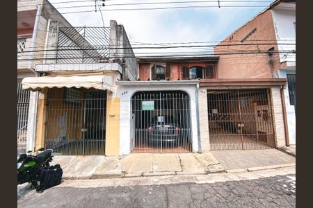 Casa à venda com 94m², 3 quartos e 1 vagaFachada