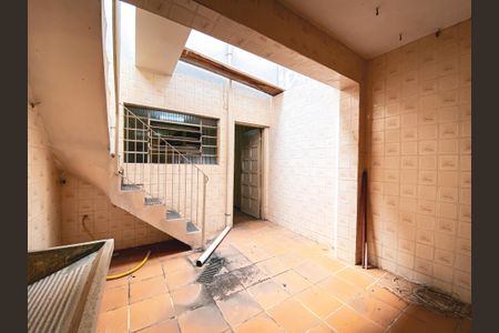 Casa à venda com 94m², 3 quartos e 1 vagaÁrea de Serviço