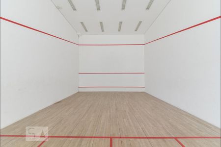 Apartamento à venda com 300m², 4 quartos e 4 vagasÁrea comum - Pista de Squash