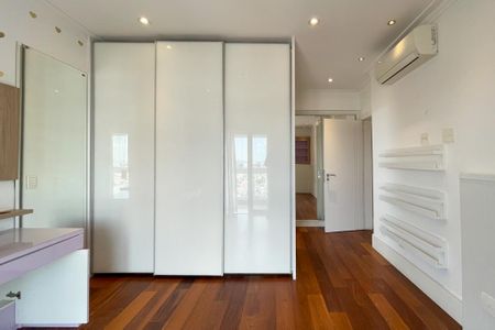 Apartamento à venda com 300m², 4 quartos e 4 vagasSuíte 2