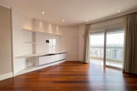 Apartamento à venda com 300m², 4 quartos e 4 vagasSuíte 3