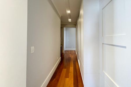 Apartamento à venda com 300m², 4 quartos e 4 vagasAcesso - Quartos