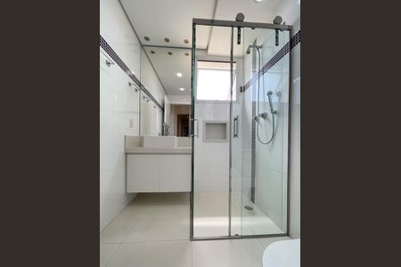 Apartamento à venda com 300m², 4 quartos e 4 vagasBanheiro - Suíte 2