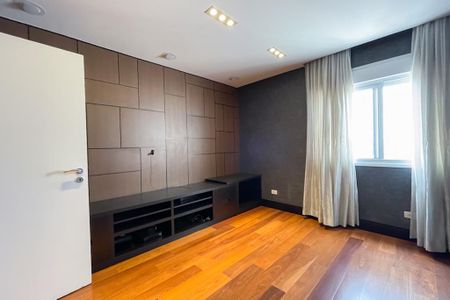 Apartamento à venda com 300m², 4 quartos e 4 vagasQuarto