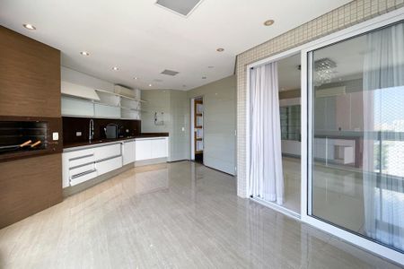 Apartamento à venda com 300m², 4 quartos e 4 vagasSacada