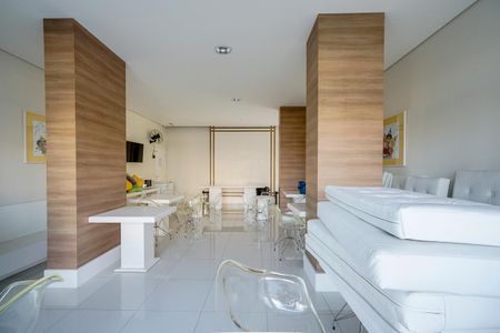 Studio à venda com 35m², 1 quarto e 1 vaga Studio à venda com 35m², 1 quarto e 1 vagaÁrea comum - Salão de festas