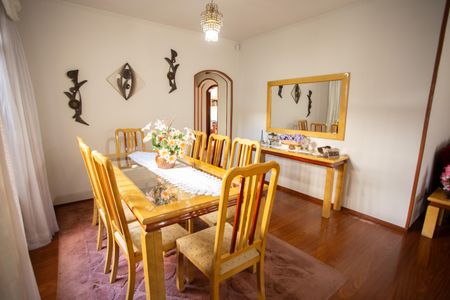 Casa à venda com 800m², 3 quartos e NaN vagasSala