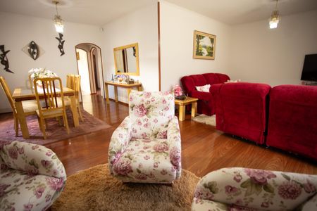 Casa à venda com 800m², 3 quartos e NaN vagasSala