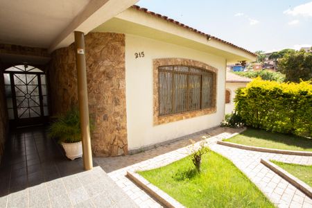 Casa à venda com 800m², 3 quartos e NaN vagasQuintal
