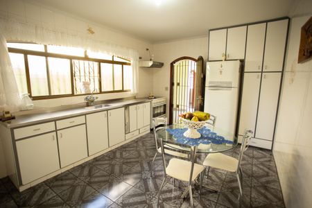 Casa à venda com 800m², 3 quartos e NaN vagasCozinha