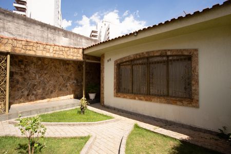 Casa à venda com 800m², 3 quartos e NaN vagasQuintal