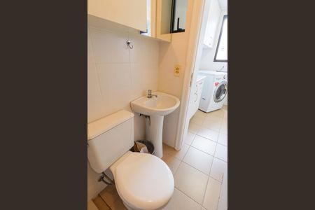 Apartamento para alugar com 100m², 3 quartos e 2 vagas Apartamento para alugar com 100m², 3 quartos e 2 vagasBanheiro de serviço