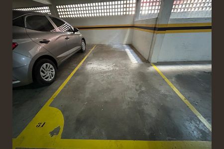 Apartamento para alugar com 100m², 3 quartos e 2 vagas Apartamento para alugar com 100m², 3 quartos e 2 vagasGaragens