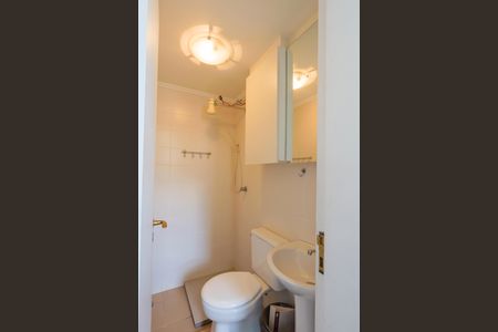 Apartamento para alugar com 100m², 3 quartos e 2 vagas Apartamento para alugar com 100m², 3 quartos e 2 vagasBanheiro de serviço