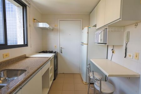 Apartamento para alugar com 100m², 3 quartos e 2 vagas Apartamento para alugar com 100m², 3 quartos e 2 vagasCozinha
