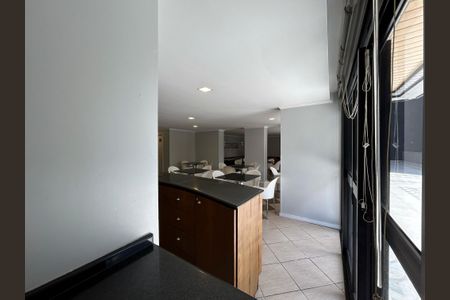 Apartamento para alugar com 100m², 3 quartos e 2 vagas Apartamento para alugar com 100m², 3 quartos e 2 vagasÁrea comum - Salão de festas