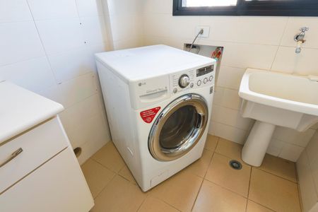 Apartamento para alugar com 100m², 3 quartos e 2 vagas Apartamento para alugar com 100m², 3 quartos e 2 vagasÁrea de Serviço