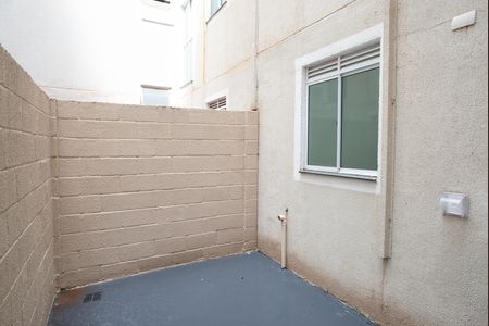 Apartamento para alugar com 45m², 2 quartos e 1 vaga Apartamento para alugar com 45m², 2 quartos e 1 vagaVaranda