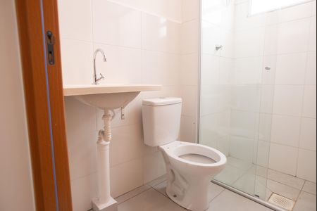 Apartamento para alugar com 45m², 2 quartos e 1 vaga Apartamento para alugar com 45m², 2 quartos e 1 vagaBanheiro