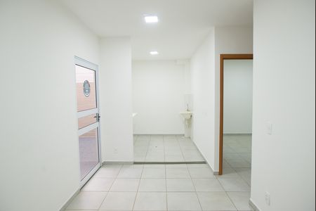 Apartamento para alugar com 45m², 2 quartos e 1 vaga Apartamento para alugar com 45m², 2 quartos e 1 vagaSala