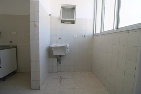 Apartamento à venda com 72m², 3 quartos e 1 vagaÁrea de Serviço