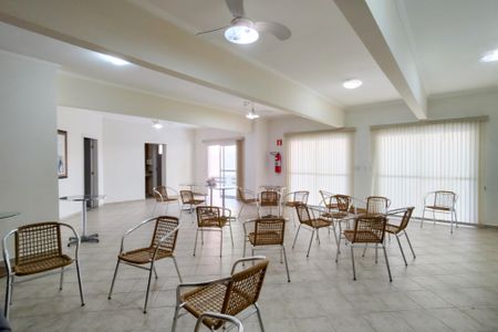 Apartamento para alugar com 69m², 2 quartos e 1 vagaÁrea comum - Salão de festas