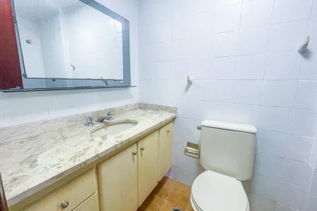 Apartamento para alugar com 90m², 3 quartos e 2 vagas Apartamento para alugar com 90m², 3 quartos e 2 vagasBanheiro da Suíte