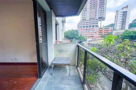 Apartamento para alugar com 90m², 3 quartos e 2 vagas Apartamento para alugar com 90m², 3 quartos e 2 vagasVaranda